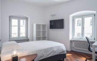 STUDIOSUITE_stanza singola 2_letto-tv-libreria_piano 3 STUDIOSUITE_stanza singola 2_letto-tv-libreria_piano 3