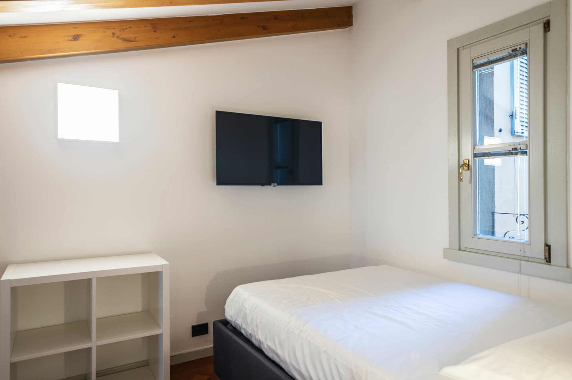 STUDIOSUITE_stanza singola 3_letto-tv_piano 4